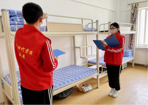 大连时代学校雷锋活动报道698.jpg