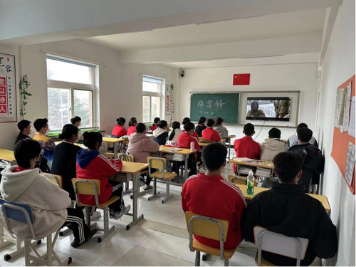 大连时代学校雷锋活动报道736.jpg